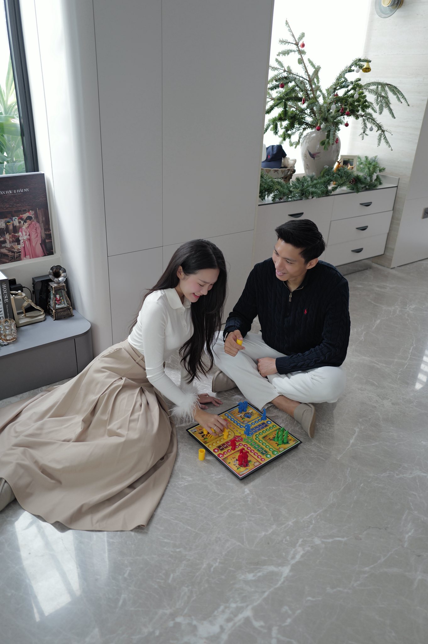 Đoàn Văn Hậu cùng loạt tuyển thủ xây biệt thự chục tỷ năm 2025, nhưng sổ đỏ phố cổ của Duy Mạnh mới oách!- Ảnh 7.