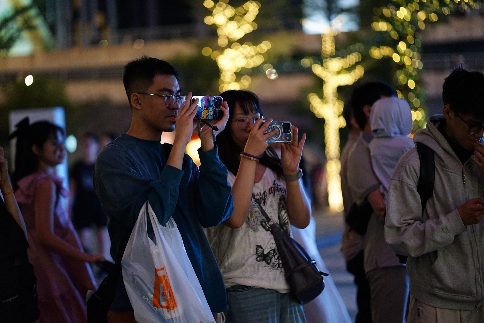 H&igrave;nh ảnh g&acirc;y cho&aacute;ng tại Hồ Gươm d&ugrave; mới 21h ng&agrave;y cuối năm- Ảnh 8.