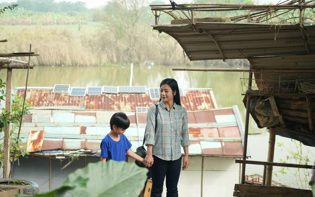 Đạo diễn Ph&ugrave; sa ngọt n&oacute;i thẳng l&yacute; do kh&ocirc;ng mời diễn vi&ecirc;n trẻ đ&igrave;nh đ&aacute;m v&agrave; cảnh quay &ldquo;rất H&agrave; Nội&rdquo; g&acirc;y ch&uacute; &yacute; - Ảnh 4.