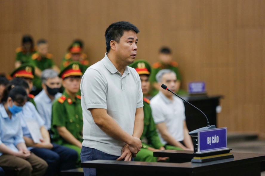 KOL sụp đổ v&agrave; những Đại &aacute;n kinh tế g&acirc;y chấn động năm 2025 - Ảnh 2.