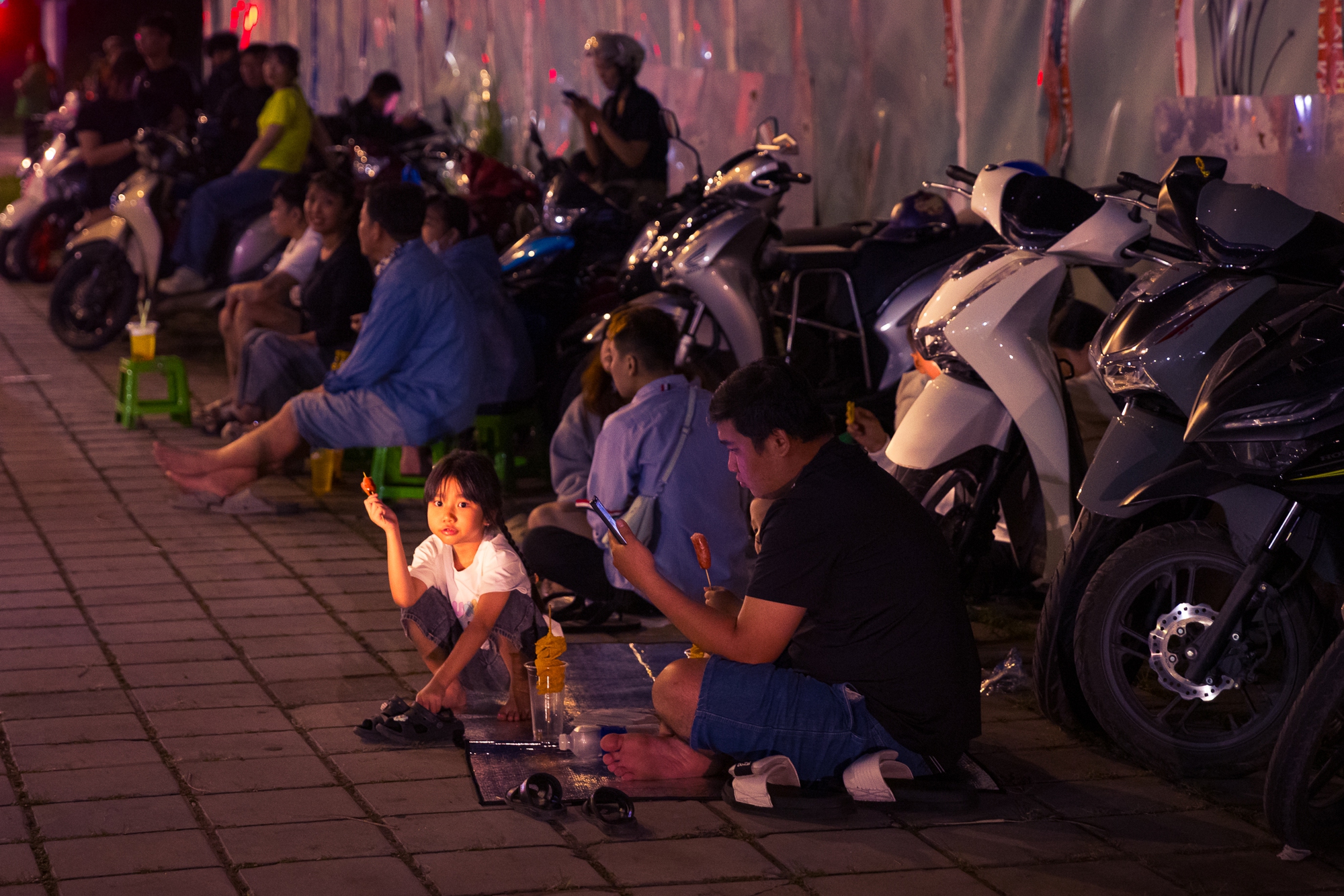 H&igrave;nh ảnh g&acirc;y cho&aacute;ng tại Hồ Gươm d&ugrave; mới 21h ng&agrave;y cuối năm- Ảnh 12.