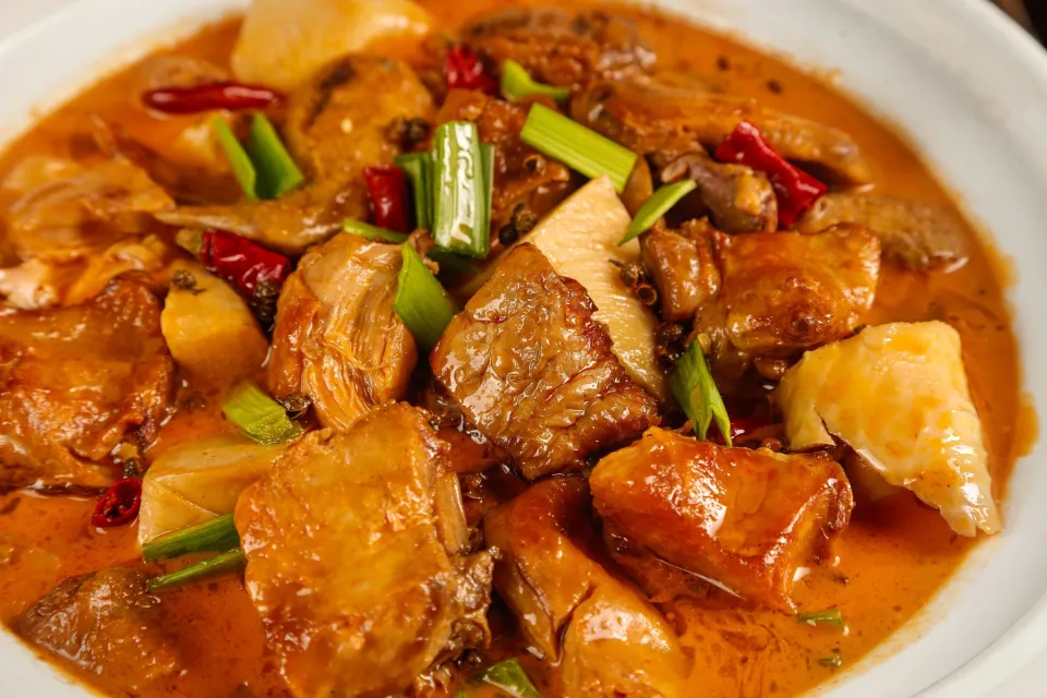 Loại thịt n&agrave;y bị bỏ qu&ecirc;n suốt nhiều năm, gi&agrave;u selen, gi&agrave;u đạm, chất b&eacute;o tốt hơn cả ức g&agrave;, nằm trong top 10 "thịt l&agrave;nh mạnh nhất thế giới"- Ảnh 1.