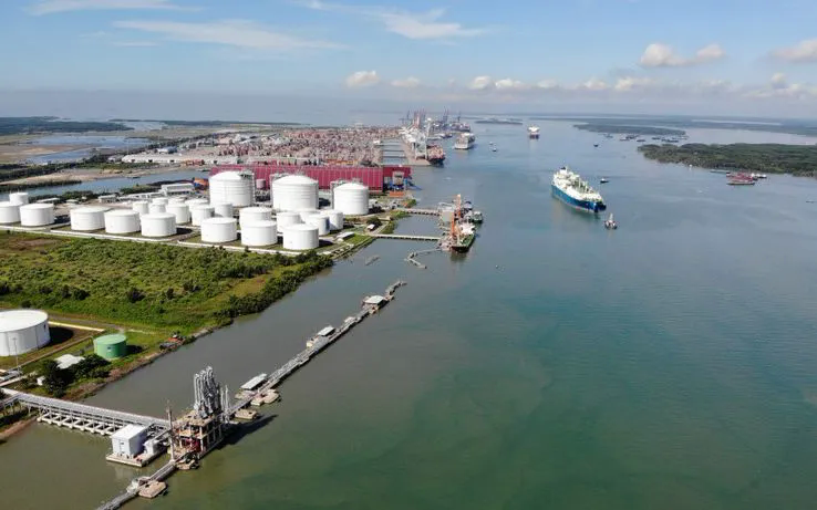 Xuất khẩu LNG to&agrave;n cầu tăng mạnh nhất trong ba năm - Ảnh 1.