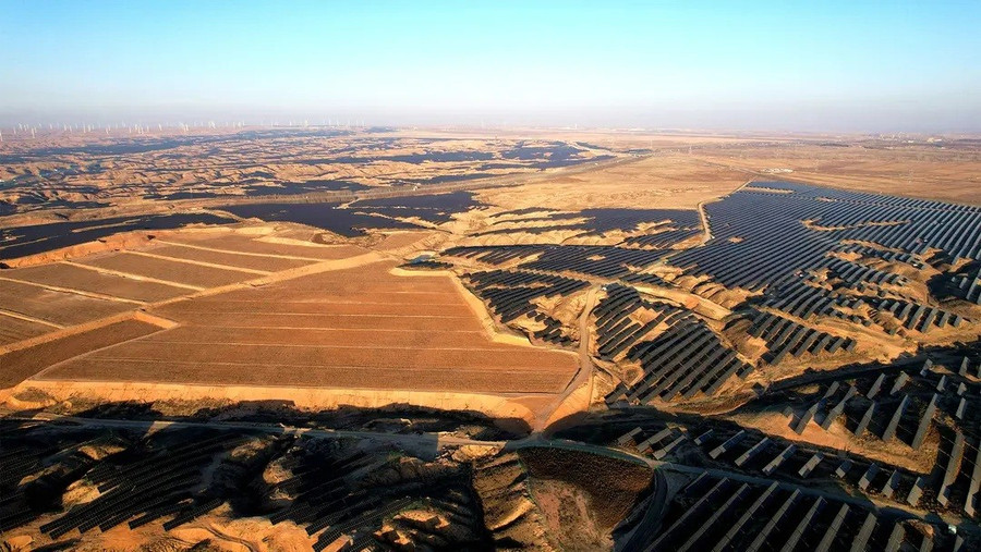 Siêu pin không khí lạnh khổng lồ ở sa mạc Gobi: Bước đột phá trong công nghệ lưu trữ năng lượng - Ảnh 1.