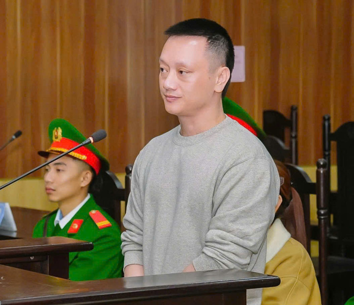 Vi ' ngộ ' hầu tòa với tội danh đưa hối lộ tại Thanh Hóa - Ảnh 1.