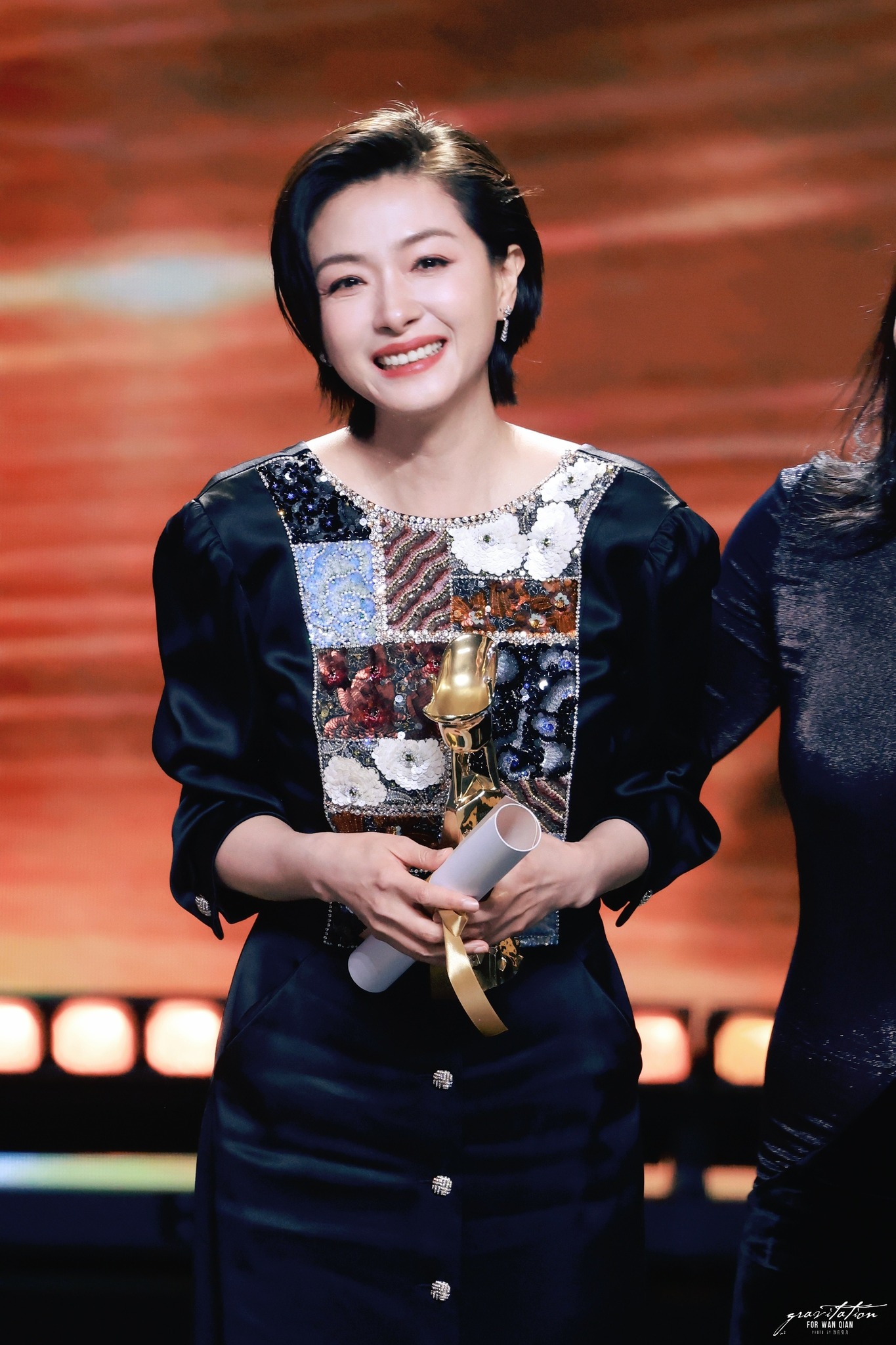 - Ảnh 4. - Ảnh 4.