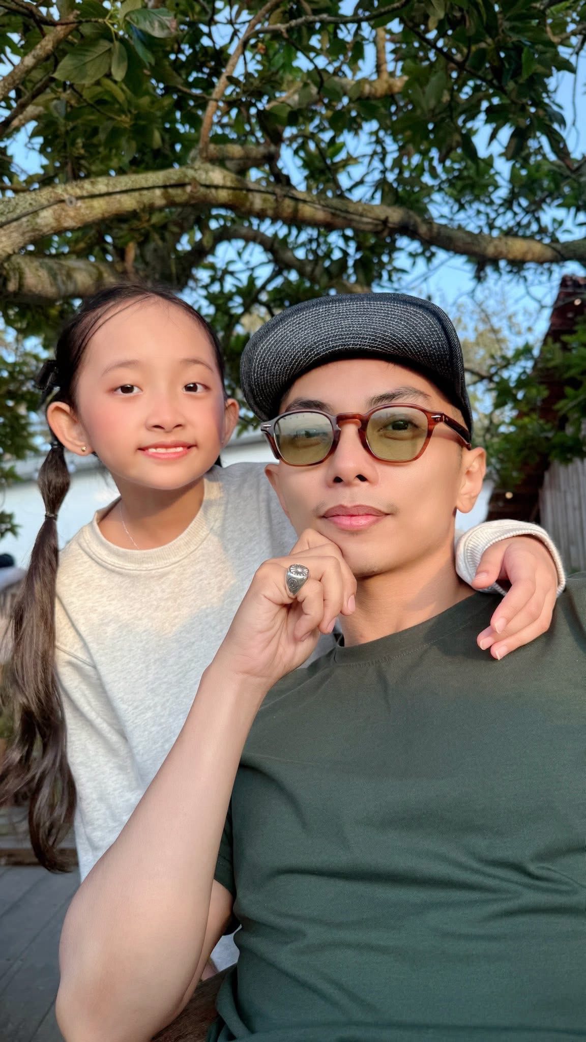 Hai con gái xinh yêu như công chúa giúp Khánh Thi "quản chặt" Phan Hiển - Ảnh 7.