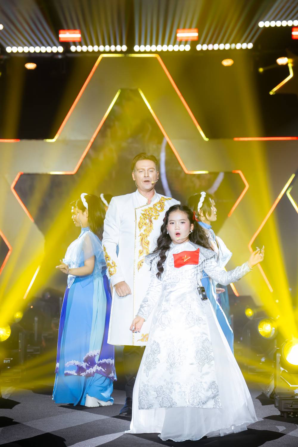 - Ảnh 1. - Ảnh 1.