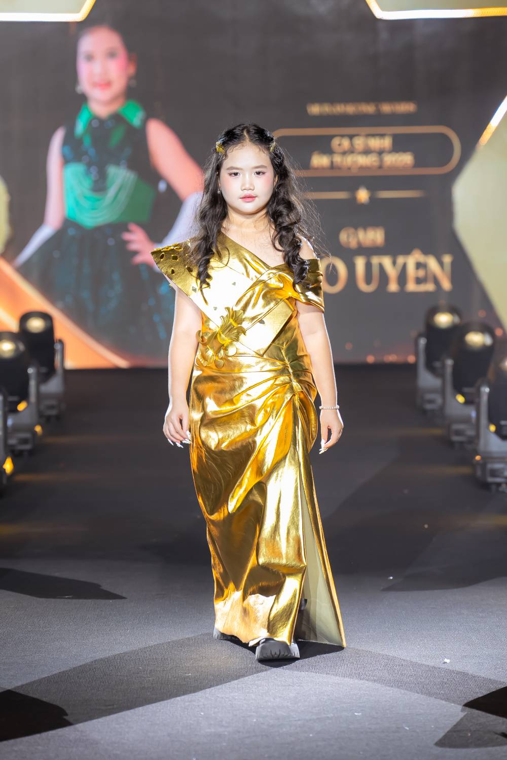 - Ảnh 3. - Ảnh 3.