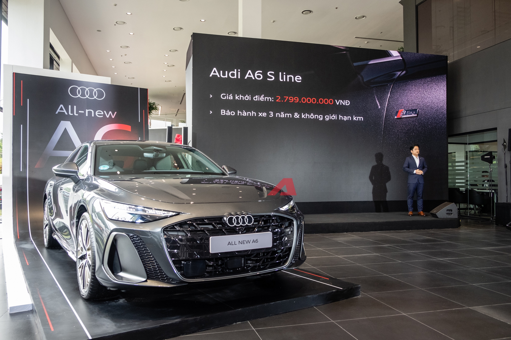 Audi A6 thế hệ mới ra mắt Việt Nam: Giá 2,799 tỷ, nhập Đức nhưng rẻ hơn E-Class và 5-Series bản 'full', đủ ADAS, 3 màn hình nội thất- Ảnh 2. Audi A6 thế hệ mới ra mắt Việt Nam: Giá 2,799 tỷ, nhập Đức nhưng rẻ hơn E-Class và 5-Series bản 'full', đủ ADAS, 3 màn hình nội thất- Ảnh 2.