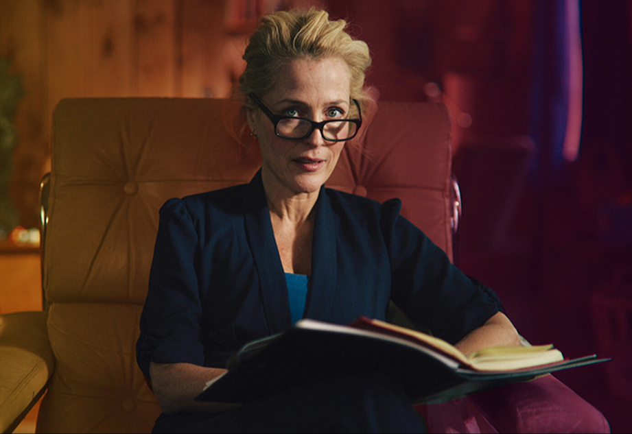 Xem phim Sex Education, tôi hoang mang tột độ khi nhớ lại phản ứng của con trai trên mâm cơm- Ảnh 1.