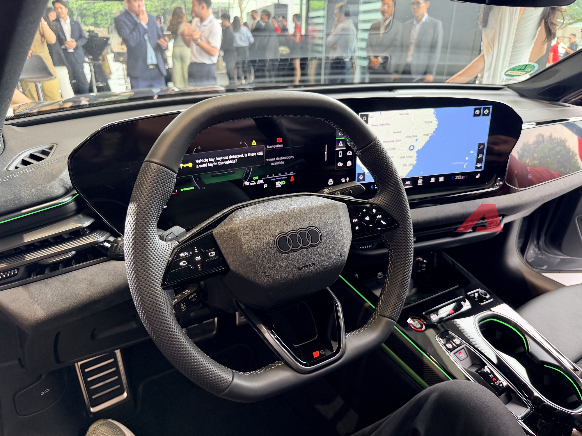 Audi A6 thế hệ mới ra mắt Việt Nam: Giá 2,799 tỷ, nhập Đức nhưng rẻ hơn E-Class và 5-Series bản 'full', đủ ADAS, 3 màn hình nội thất- Ảnh 14. Audi A6 thế hệ mới ra mắt Việt Nam: Giá 2,799 tỷ, nhập Đức nhưng rẻ hơn E-Class và 5-Series bản 'full', đủ ADAS, 3 màn hình nội thất- Ảnh 14.