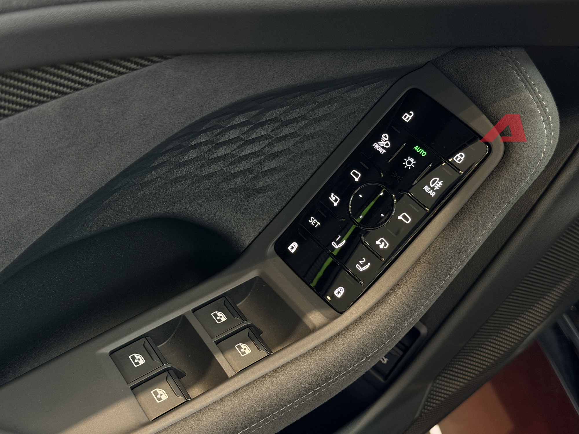 Audi A6 thế hệ mới ra mắt Việt Nam: Giá 2,799 tỷ, nhập Đức nhưng rẻ hơn E-Class và 5-Series bản 'full', đủ ADAS, 3 màn hình nội thất- Ảnh 16. Audi A6 thế hệ mới ra mắt Việt Nam: Giá 2,799 tỷ, nhập Đức nhưng rẻ hơn E-Class và 5-Series bản 'full', đủ ADAS, 3 màn hình nội thất- Ảnh 16.