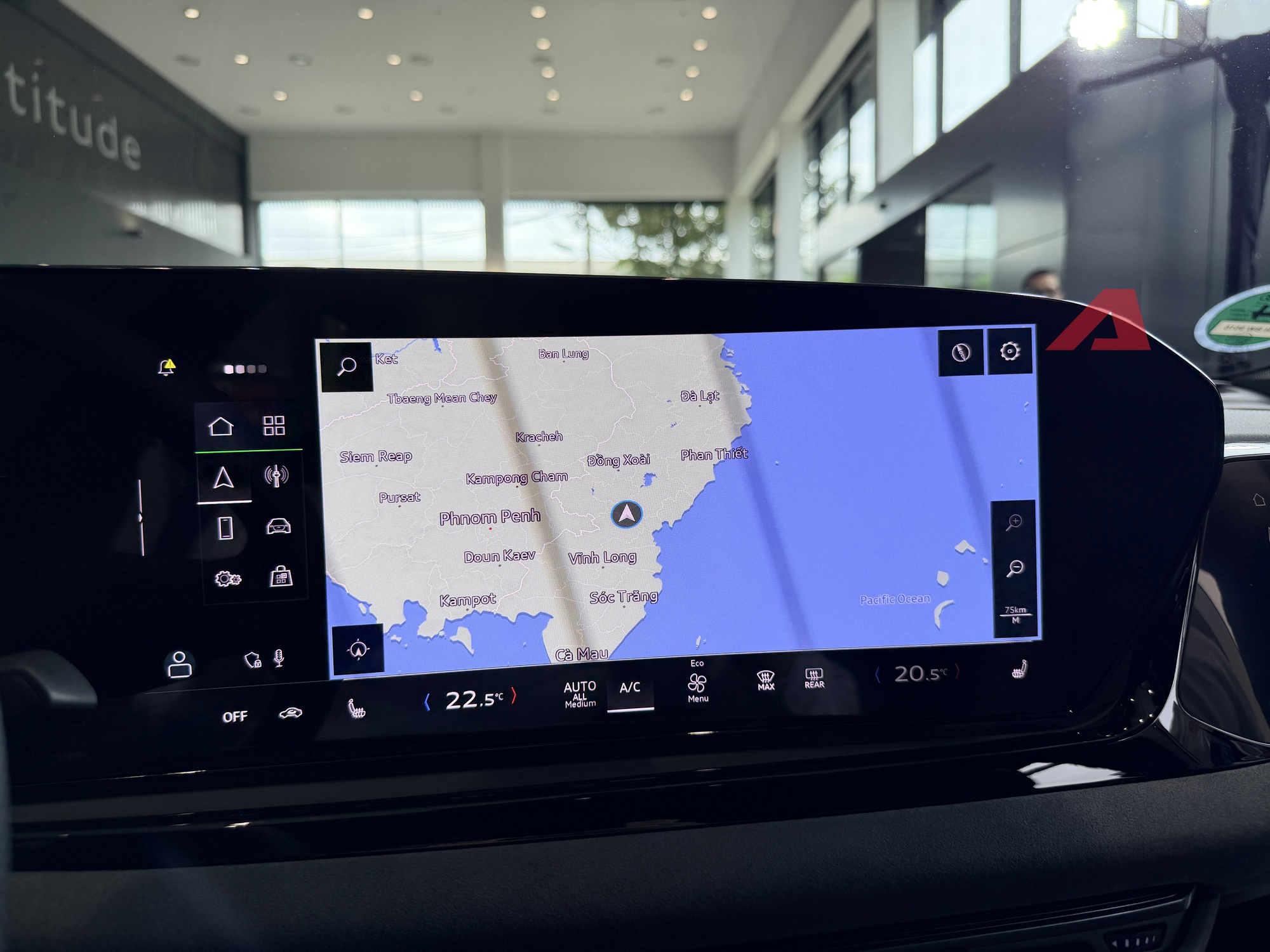 Audi A6 thế hệ mới ra mắt Việt Nam: Giá 2,799 tỷ, nhập Đức nhưng rẻ hơn E-Class và 5-Series bản 'full', đủ ADAS, 3 màn hình nội thất- Ảnh 15. Audi A6 thế hệ mới ra mắt Việt Nam: Giá 2,799 tỷ, nhập Đức nhưng rẻ hơn E-Class và 5-Series bản 'full', đủ ADAS, 3 màn hình nội thất- Ảnh 15.