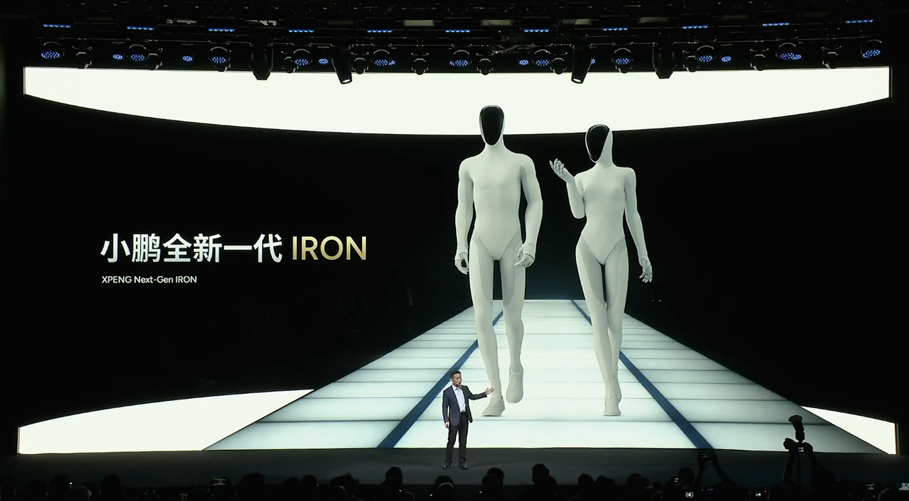 CEO XPeng cắt chân robot IRON để chứng minh Công nghệ đỉnh cao không người bên trong - Ảnh 4.