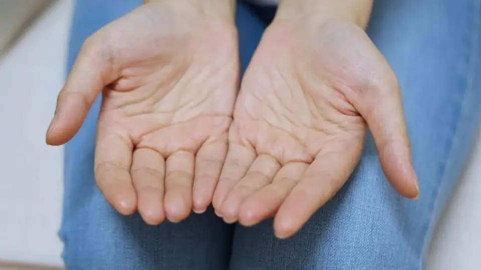 Nam giới mắc bệnh thận, thường xuyên ra mồ hôi ở 5 vị trí này- Ảnh 1.