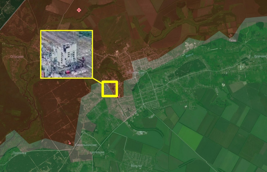 Cuộc không kích Ukraine sử dụng bom GBU - 62 phá hủy trạm điều khiển UAV tại Vovchansk - Ảnh 2.