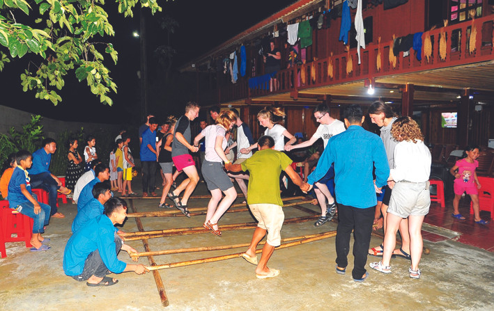 Lý giải nguyên nhân hiện tượng hiếm ở ngôi làng Lạng Sơn: Vì sao tất cả ngôi nhà đều quay về 1 hướng? - Ảnh 9.