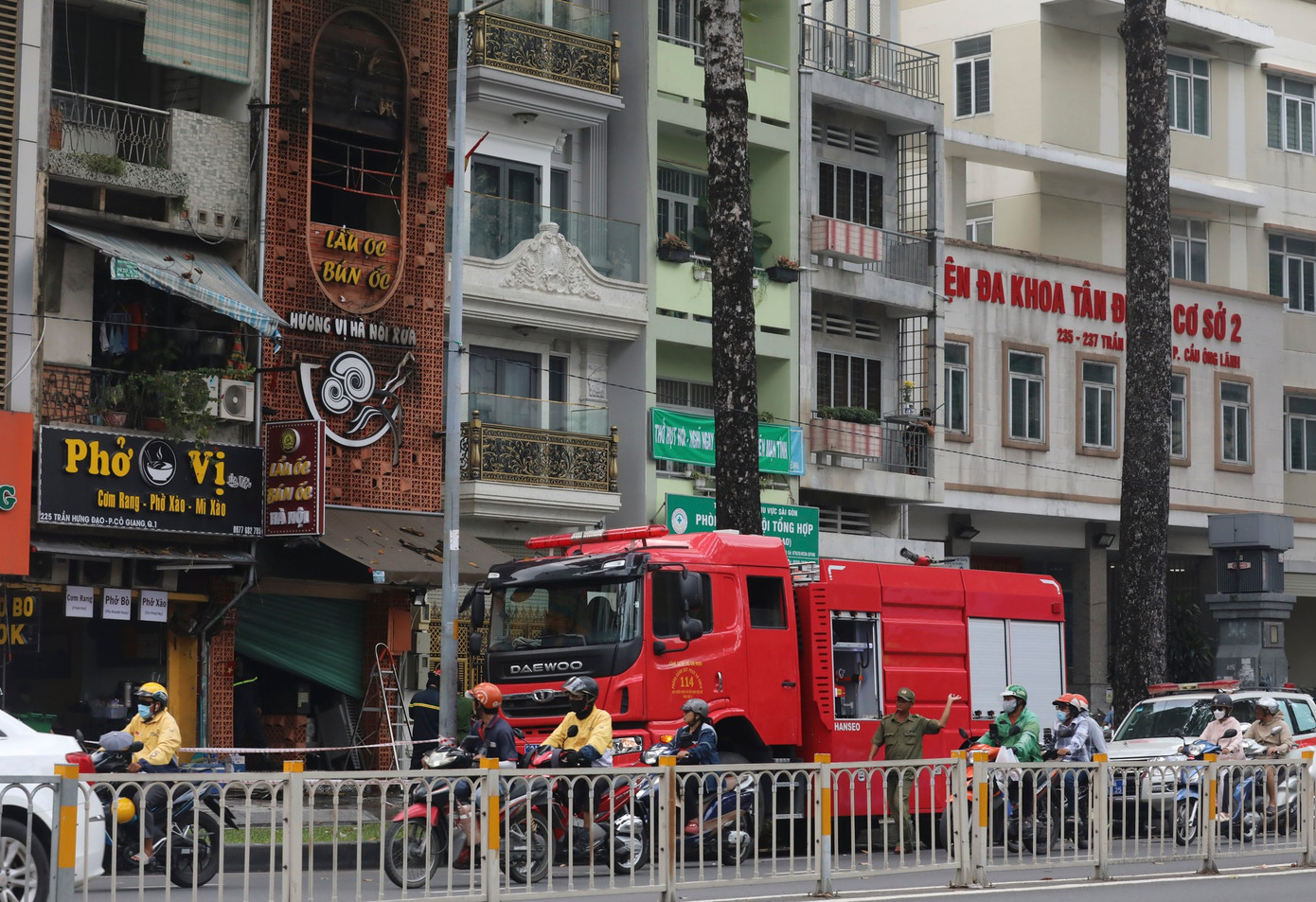 Cháy quán ăn tại TPHCM khiến 4 người chết: Thảm kịch rạng sáng 5 / 12 - Ảnh 2.