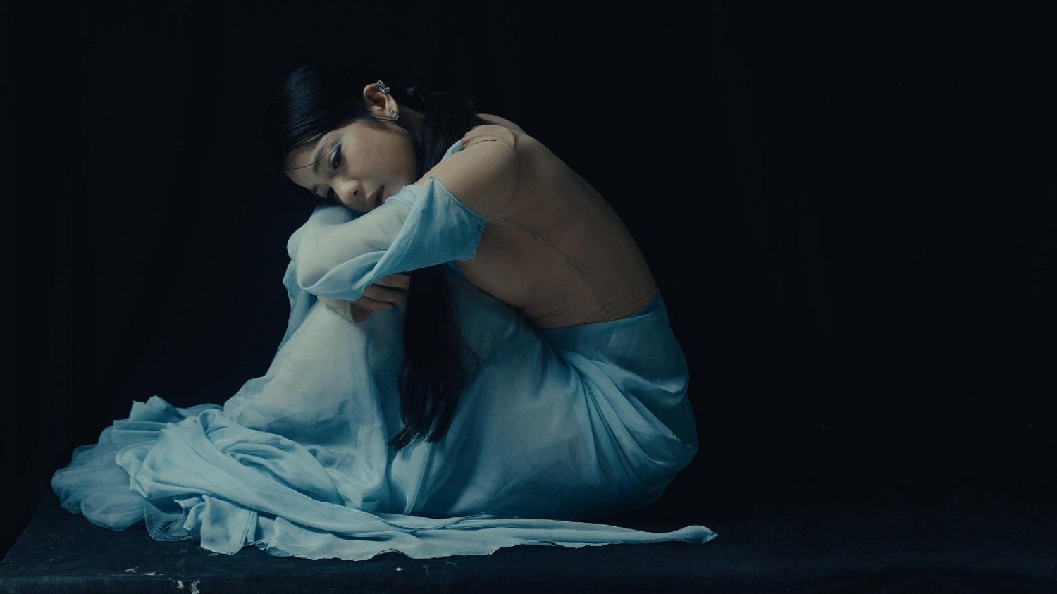 Bảo Yến Rosie ra MV "Bớt một lần ngốc" - Ảnh 2.