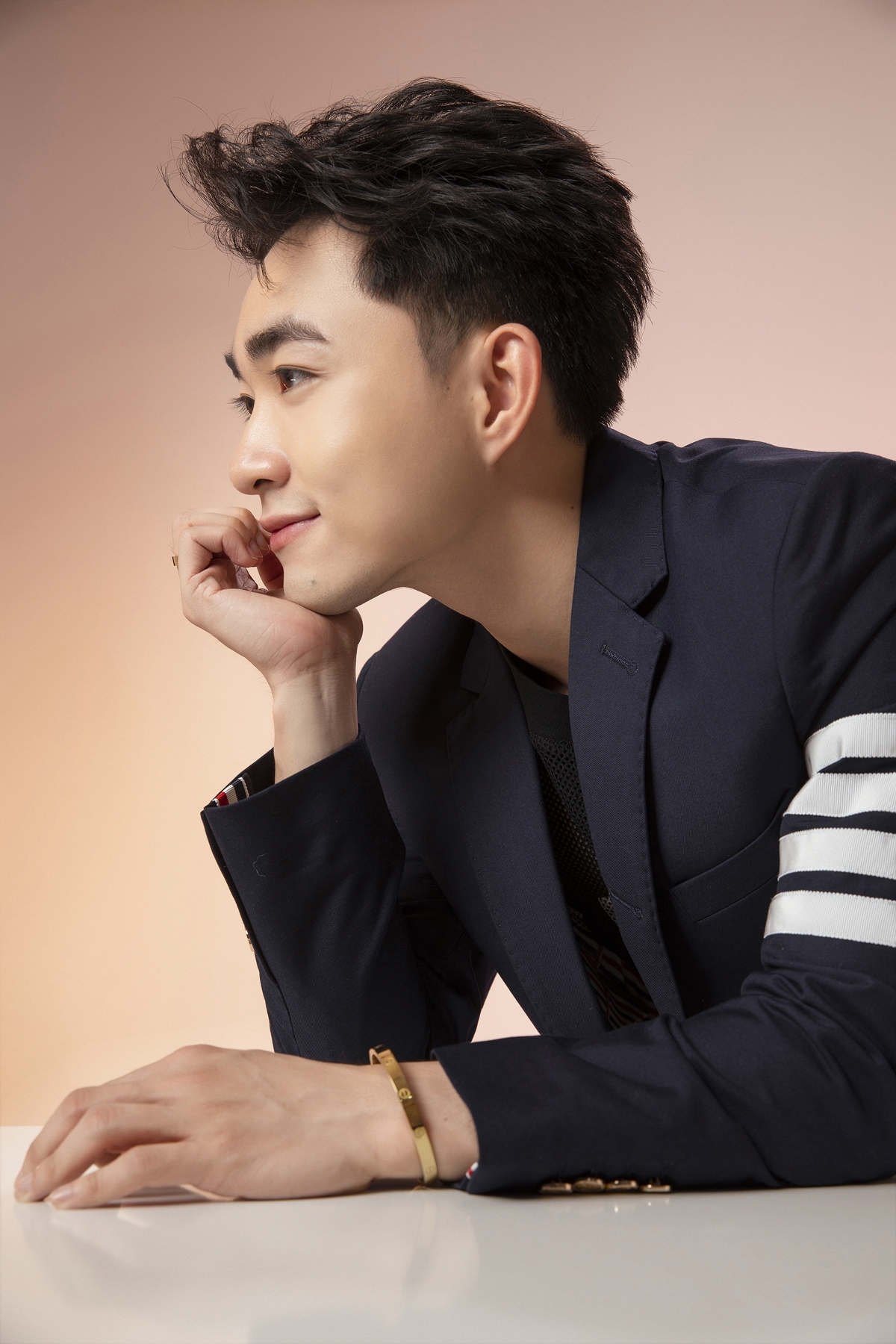 Trung Quang "chơi lớn" với minishow ở Hà Nội - Ảnh 4. Trung Quang "chơi lớn" với minishow ở Hà Nội - Ảnh 4.