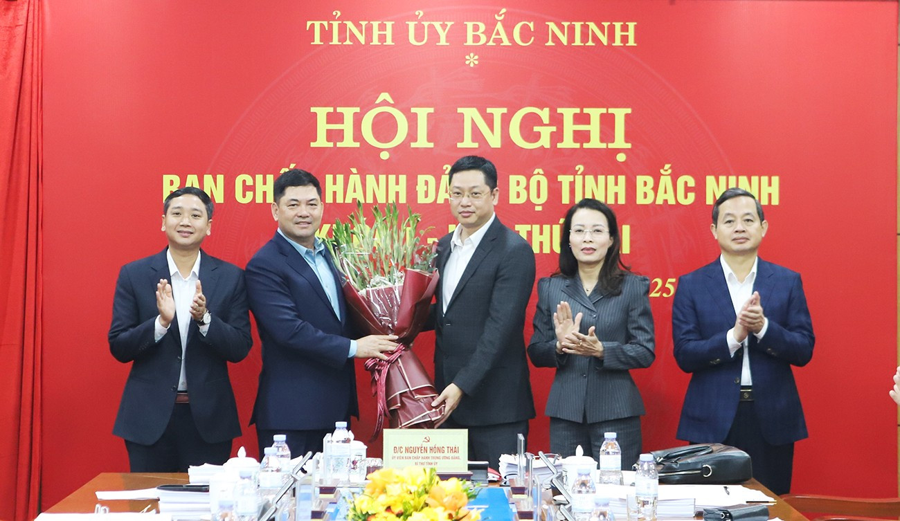 Ông Trần Huy Phương được bầu làm Phó Bí thư tỉnh ủy Bắc Ninh nhiệm kỳ 2025 - 2030 - Ảnh 1.