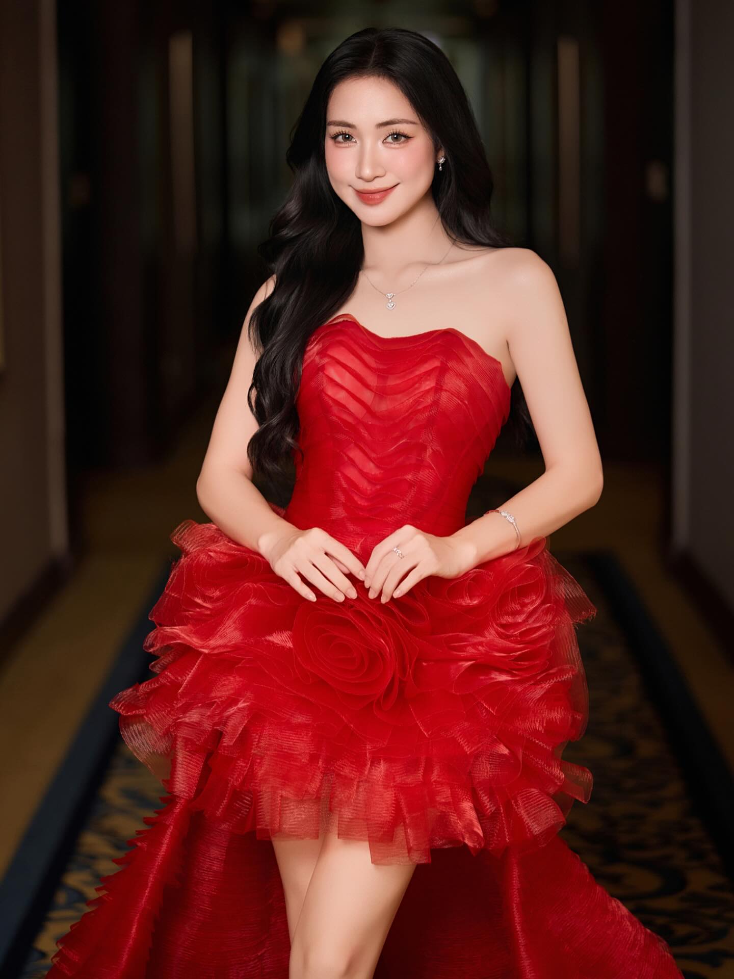 Hòa Minzy đầu tư kĩ cho một màn hở bạo- Ảnh 5. Hòa Minzy đầu tư kĩ cho một màn hở bạo- Ảnh 5.