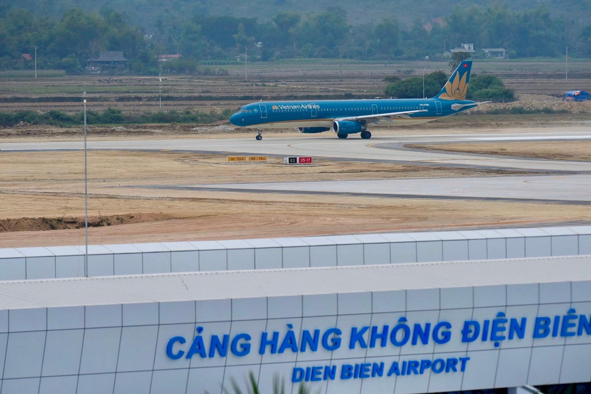 Vietnam Airlines chính thức mở đường bay thẳng TP.HCM - Điện Biên - Ảnh 1. Vietnam Airlines chính thức mở đường bay thẳng TP.HCM - Điện Biên - Ảnh 1.