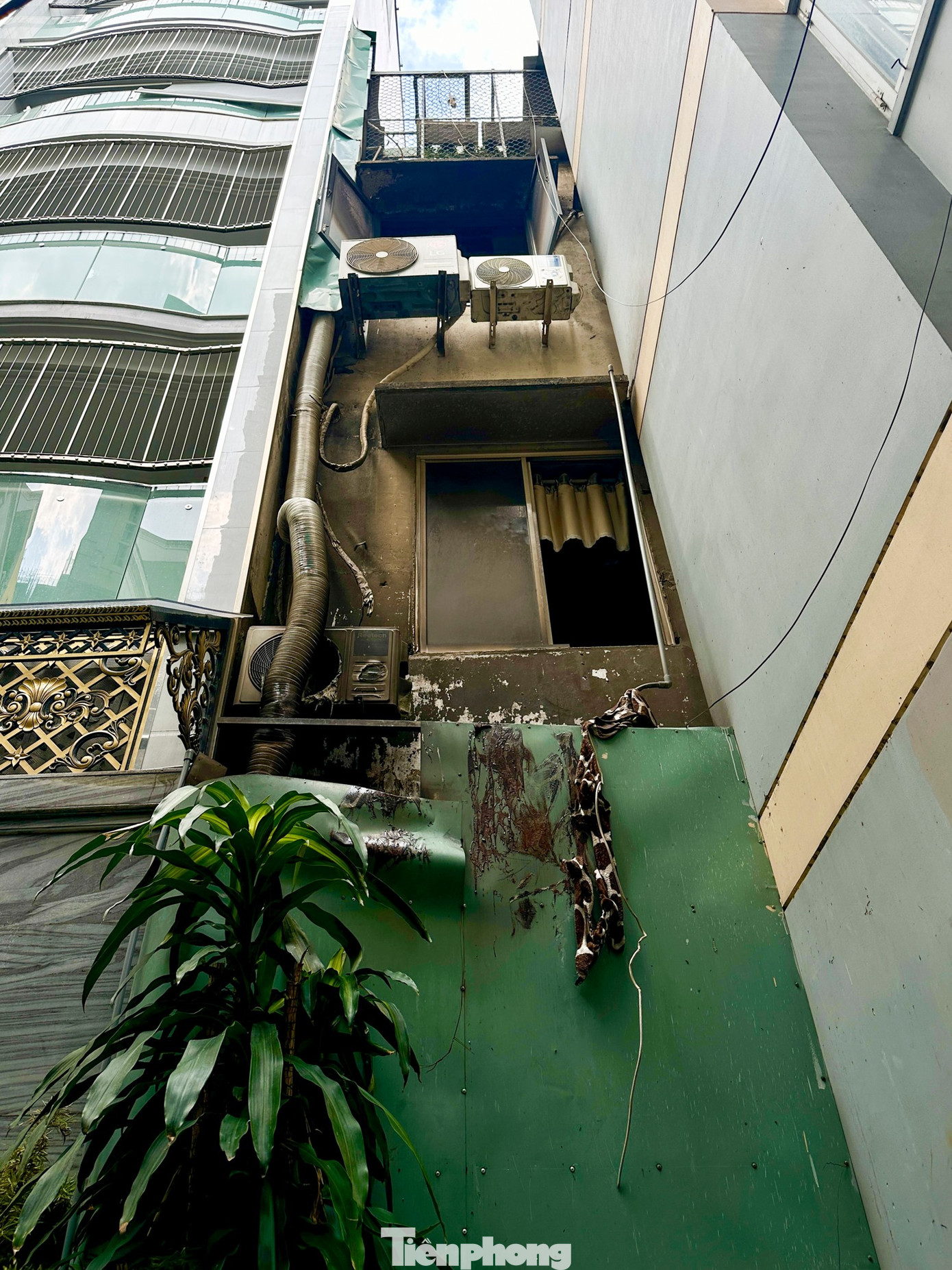 Cháy quán ăn tại TPHCM khiến 4 người chết: Thảm kịch rạng sáng 5 / 12 - Ảnh 4.