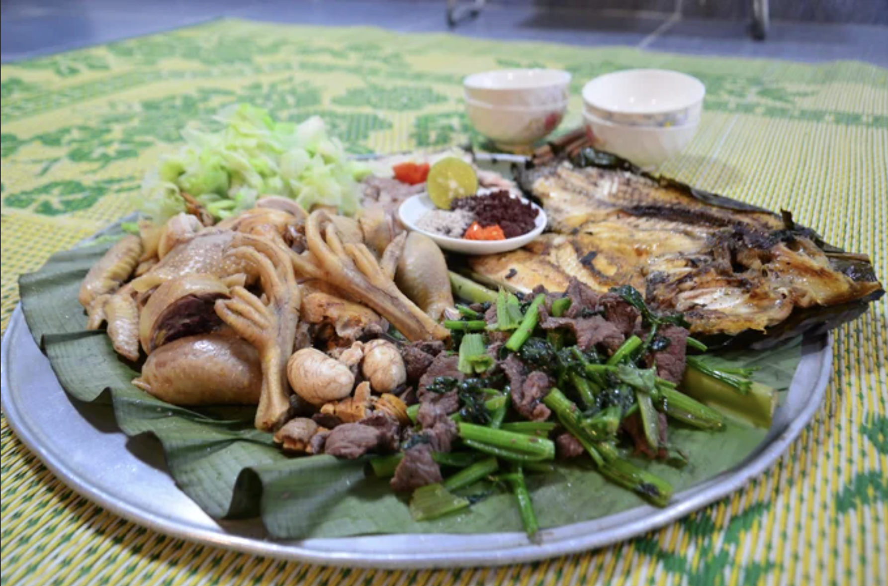 Gà chín cựa: Đặc sản qúy hiếm từ truyền thuyết Việt Nam - Ảnh 3. Gà chín cựa: Đặc sản qúy hiếm từ truyền thuyết Việt Nam - Ảnh 3.