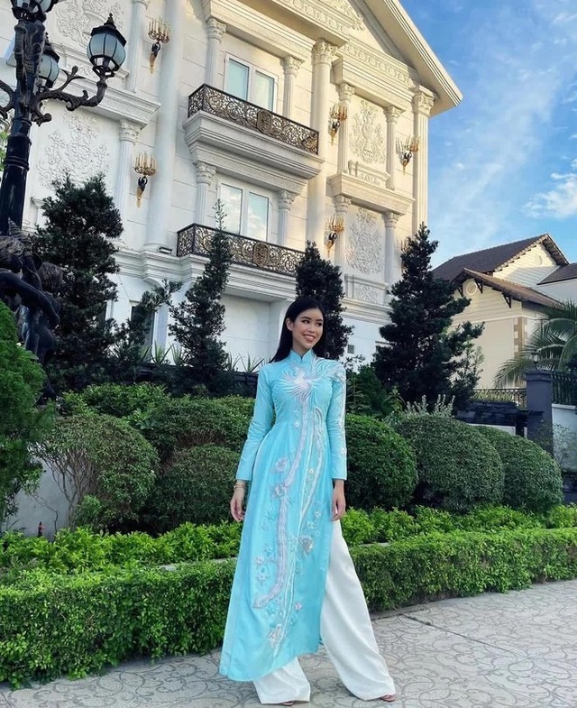 Cận cảnh biệt thự nhà tỷ phú Johnathan Hạnh Nguyễn - nơi đang diễn ra đám cưới thế kỷ của “con gái yêu”- Ảnh 7. Cận cảnh biệt thự nhà tỷ phú Johnathan Hạnh Nguyễn - nơi đang diễn ra đám cưới thế kỷ của “con gái yêu”- Ảnh 7.