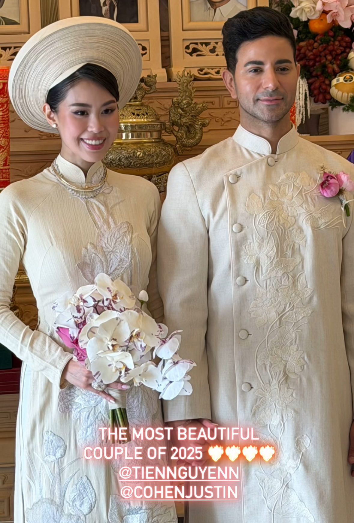 Cận cảnh nghi thức lễ gia tiên của Tiên Nguyễn và chồng trong "siêu đám cưới"- Ảnh 1. Cận cảnh nghi thức lễ gia tiên của Tiên Nguyễn và chồng trong "siêu đám cưới"- Ảnh 1.