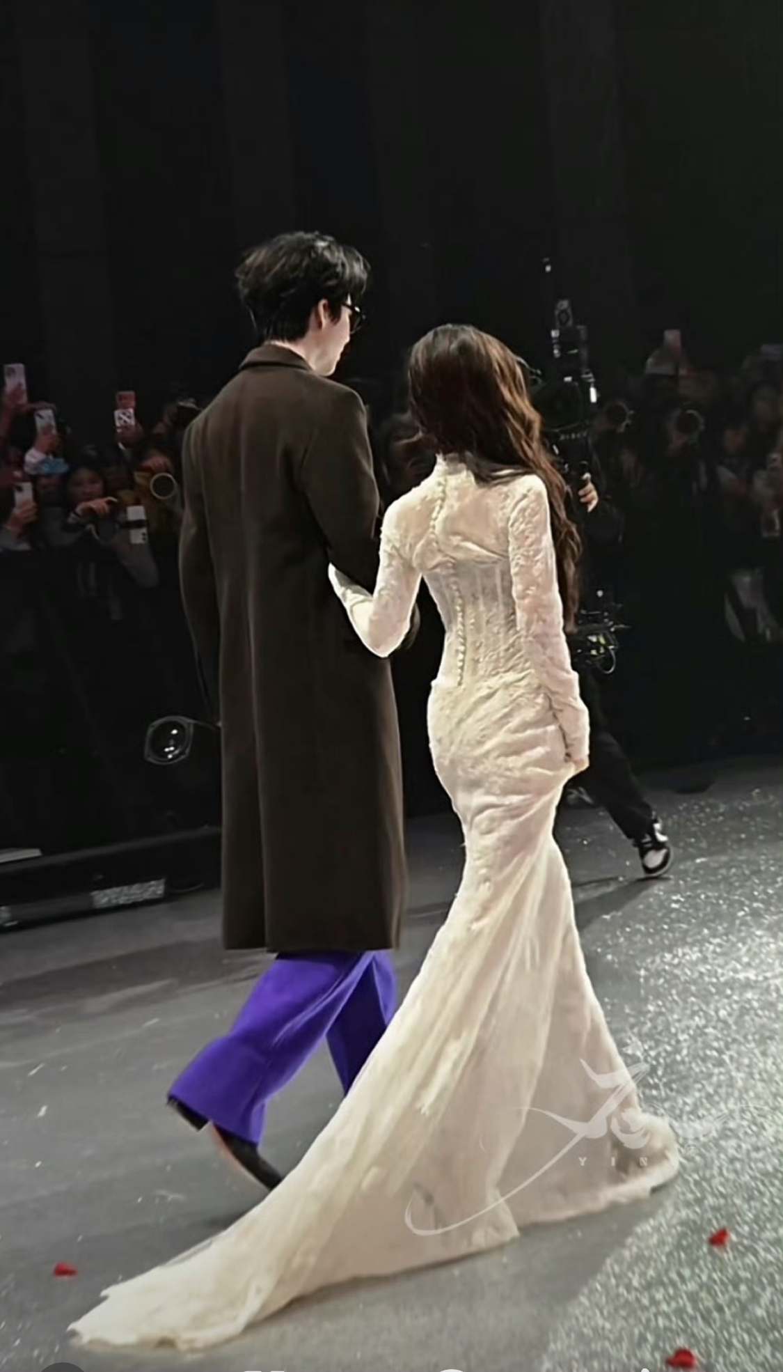 - Ảnh 2. - Ảnh 2.