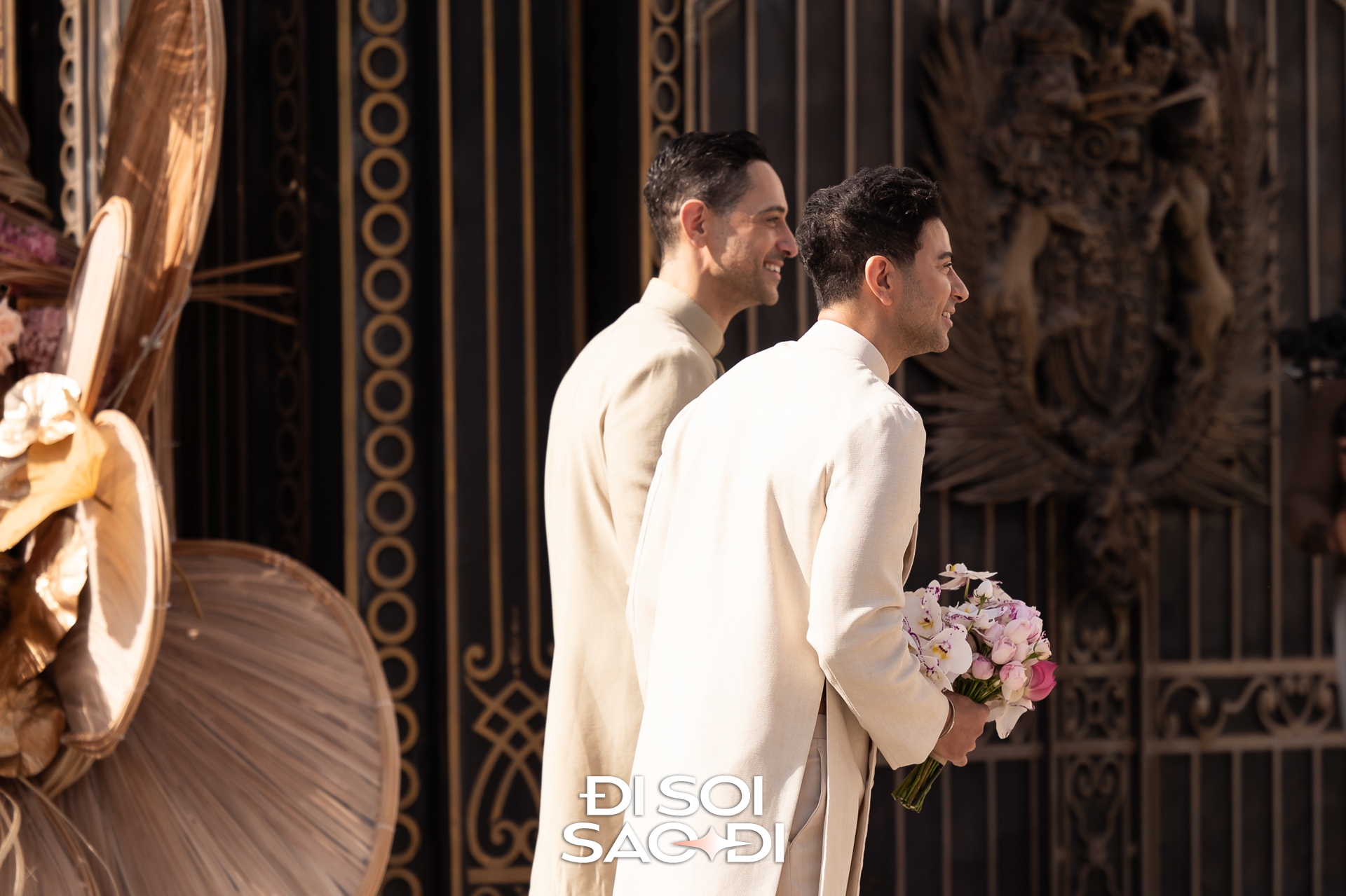 Toàn cảnh đám cưới xa hoa của Tiên Nguyễn: Cô dâu đeo kim cương, ngồi Rolls-Royce về nhà chồng, Hà Tăng và cả gia đình tỷ phú góp mặt!- Ảnh 17. Toàn cảnh đám cưới xa hoa của Tiên Nguyễn: Cô dâu đeo kim cương, ngồi Rolls-Royce về nhà chồng, Hà Tăng và cả gia đình tỷ phú góp mặt!- Ảnh 17.