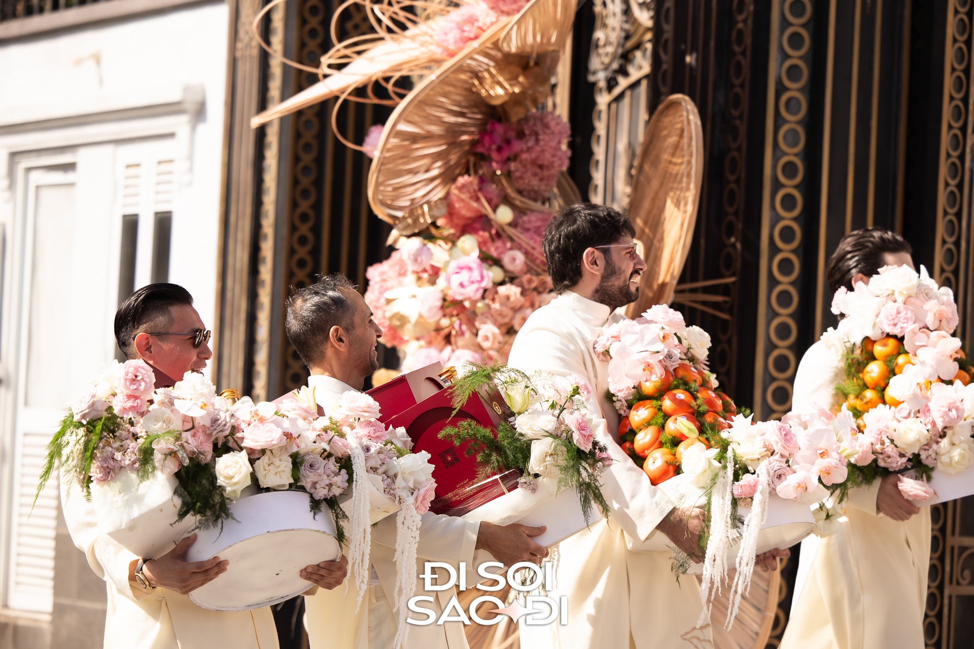 Vợ chồng tỷ phú Johnathan Hạnh Nguyễn lộ diện, có quyết định đặc biệt ngày gả ái nữ - Ảnh 4.