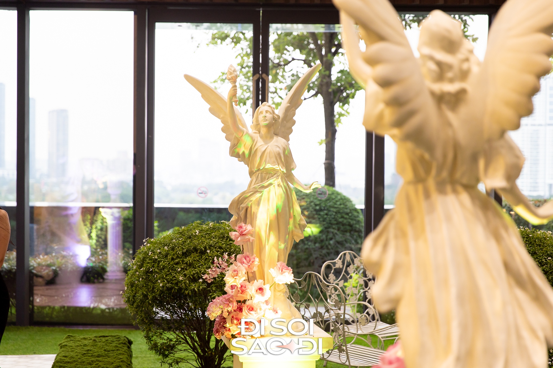 Lễ cưới của Tiên Nguyễn và chồng gốc Dubai: Hà Tăng xinh như "nữ thần", dàn sao cực khủng đang đổ bộ- Ảnh 9. Lễ cưới của Tiên Nguyễn và chồng gốc Dubai: Hà Tăng xinh như "nữ thần", dàn sao cực khủng đang đổ bộ- Ảnh 9.