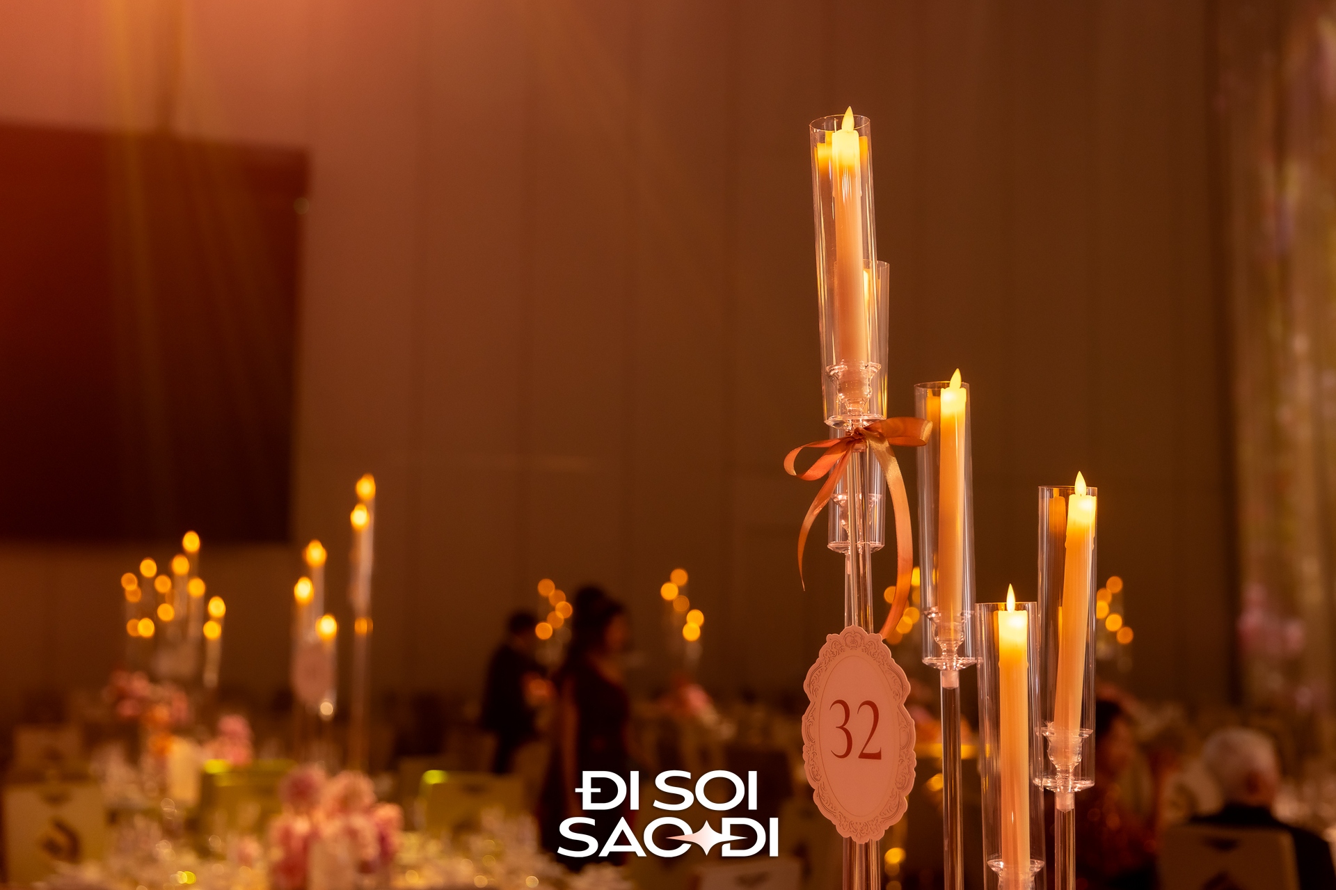 Toàn cảnh siêu lễ cưới của Tiên Nguyễn và chồng gốc Dubai: Cô dâu chú rể tình tứ, gia đình tỷ phú đến dàn khách mời "quá vuýp"!- Ảnh 39. Toàn cảnh siêu lễ cưới của Tiên Nguyễn và chồng gốc Dubai: Cô dâu chú rể tình tứ, gia đình tỷ phú đến dàn khách mời "quá vuýp"!- Ảnh 39.