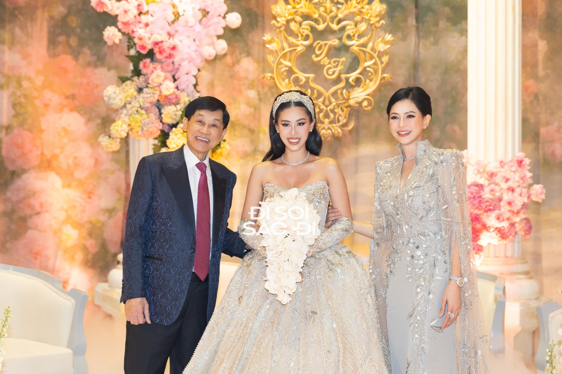 Tỷ phú Johnathan Hạnh Nguyễn có 2 “nàng tiên”, Tiên nào cũng đẹp!- Ảnh 2.