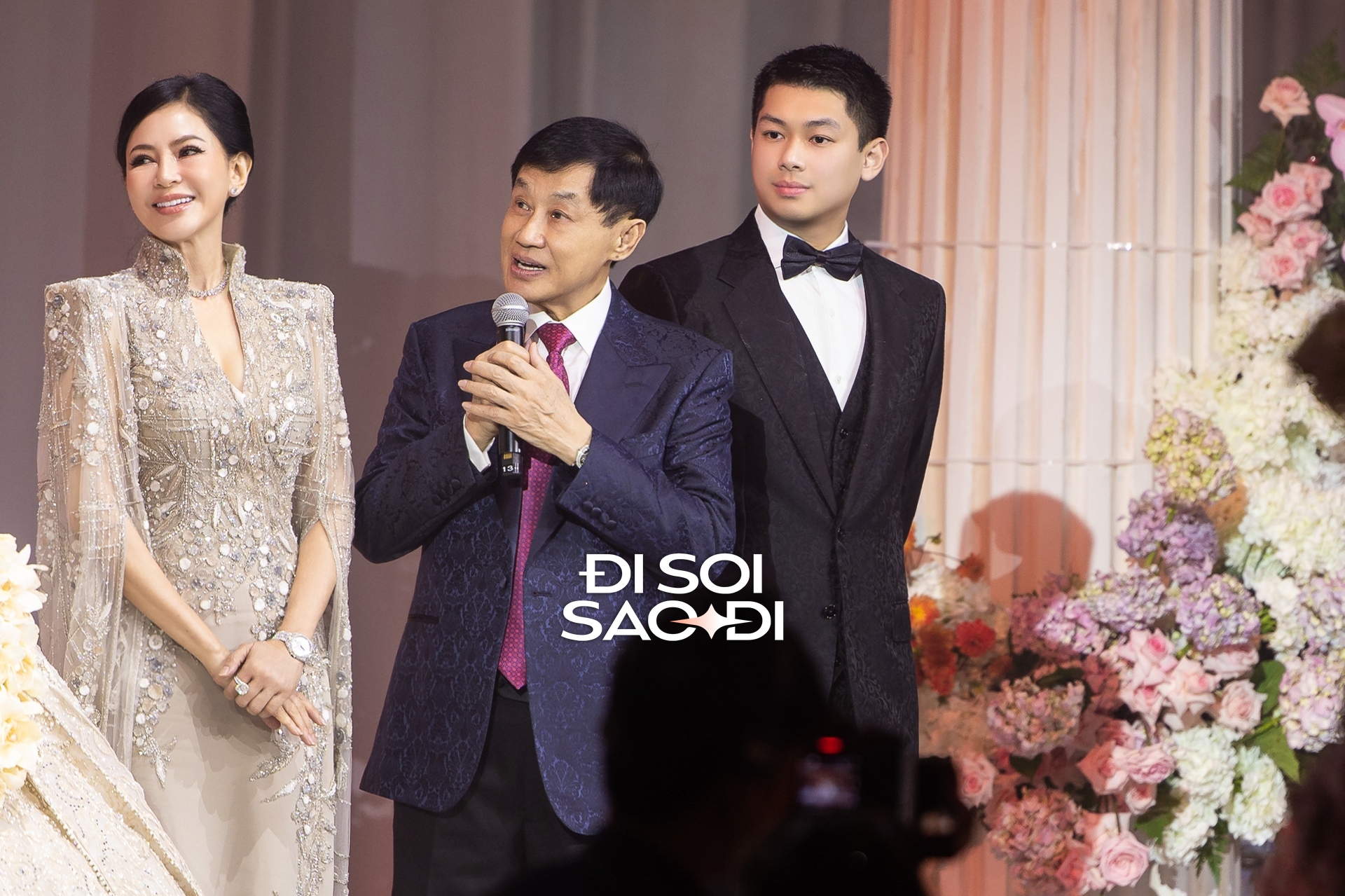 Toàn cảnh siêu lễ cưới của Tiên Nguyễn và chồng gốc Dubai: Cô dâu chú rể tình tứ, gia đình tỷ phú đến dàn khách mời "quá vuýp"!- Ảnh 7. Toàn cảnh siêu lễ cưới của Tiên Nguyễn và chồng gốc Dubai: Cô dâu chú rể tình tứ, gia đình tỷ phú đến dàn khách mời "quá vuýp"!- Ảnh 7.