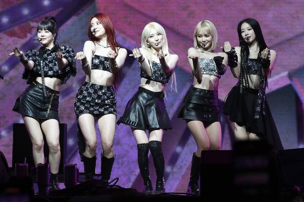 Nữ ca sĩ bất t&agrave;i n&agrave;y sẽ l&agrave;m bất cứ điều g&igrave; trừ học h&aacute;t- Ảnh 3.