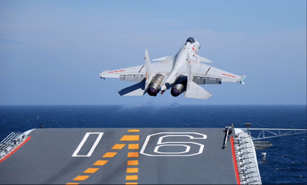 Nhật Bản lên án hành động nguy hiểm của tiêm kích Trung Quốc gần quần đảo Okinawa - Ảnh 1.