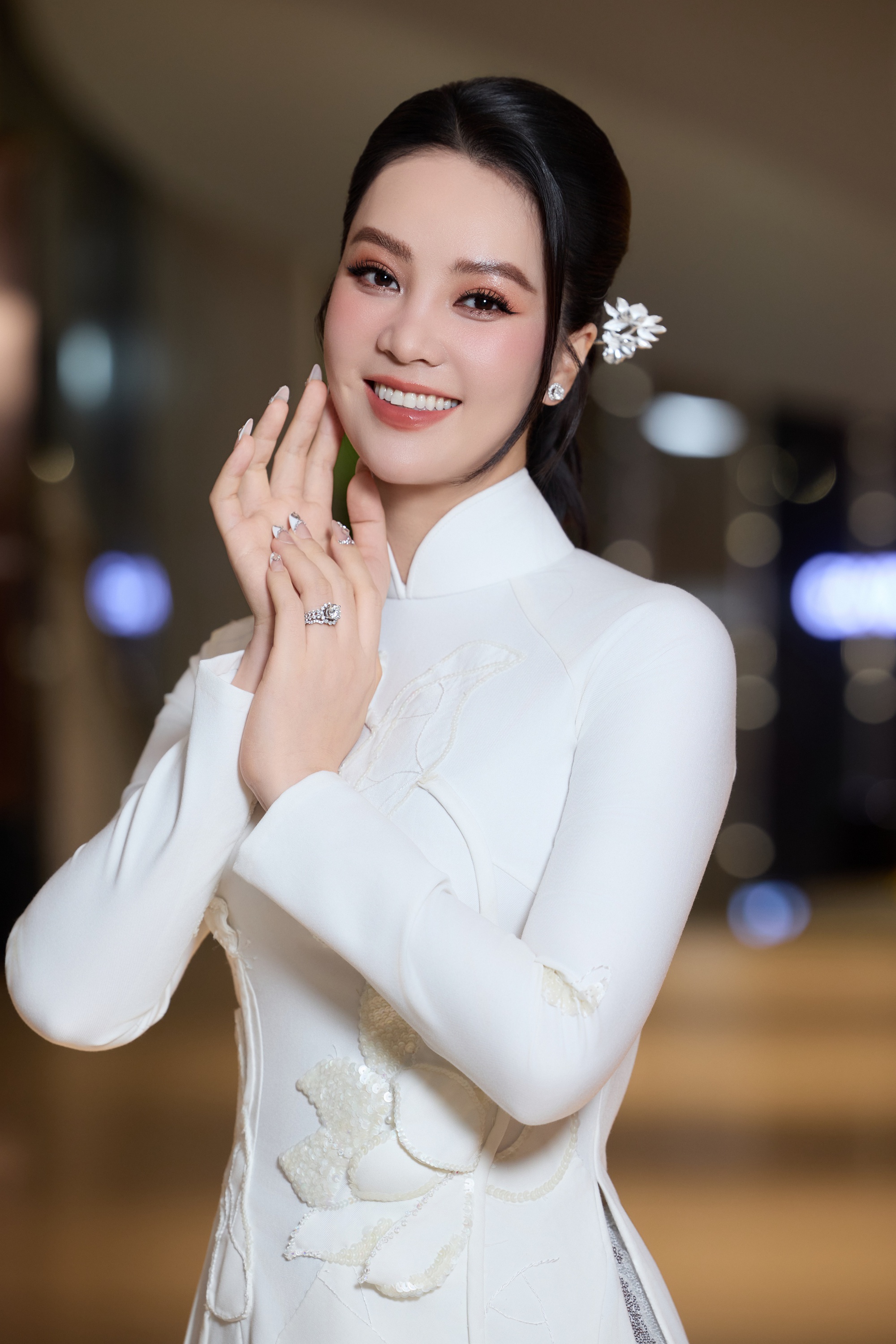 Á hậu Thụy Vân xuất hiện xinh đẹp sau gần 1 năm bí mật sinh con lần 2- Ảnh 4.