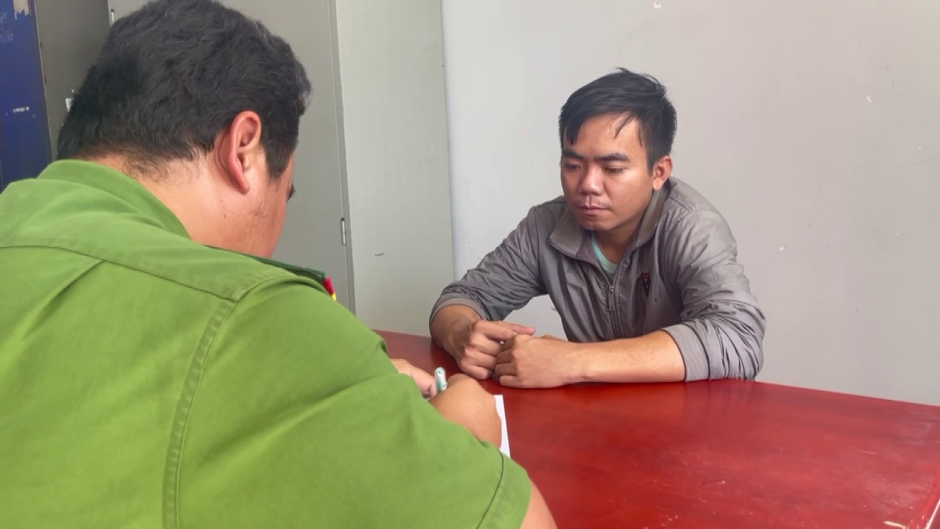 Cấm xuất cảnh Nguyễn Khánh Luân vì hành vi trộm cắp tài sản tại Đồng Tháp - Ảnh 2. Cấm xuất cảnh Nguyễn Khánh Luân vì hành vi trộm cắp tài sản tại Đồng Tháp - Ảnh 2.