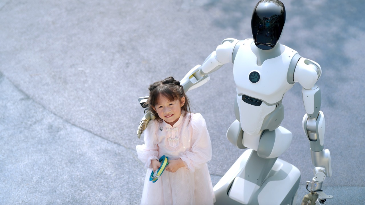 Robot Trông Trẻ Thông Minh: Kỷ Nguyên Mới Trong Cuộc Sống Gia Đình Hiện Đại - Ảnh 2.