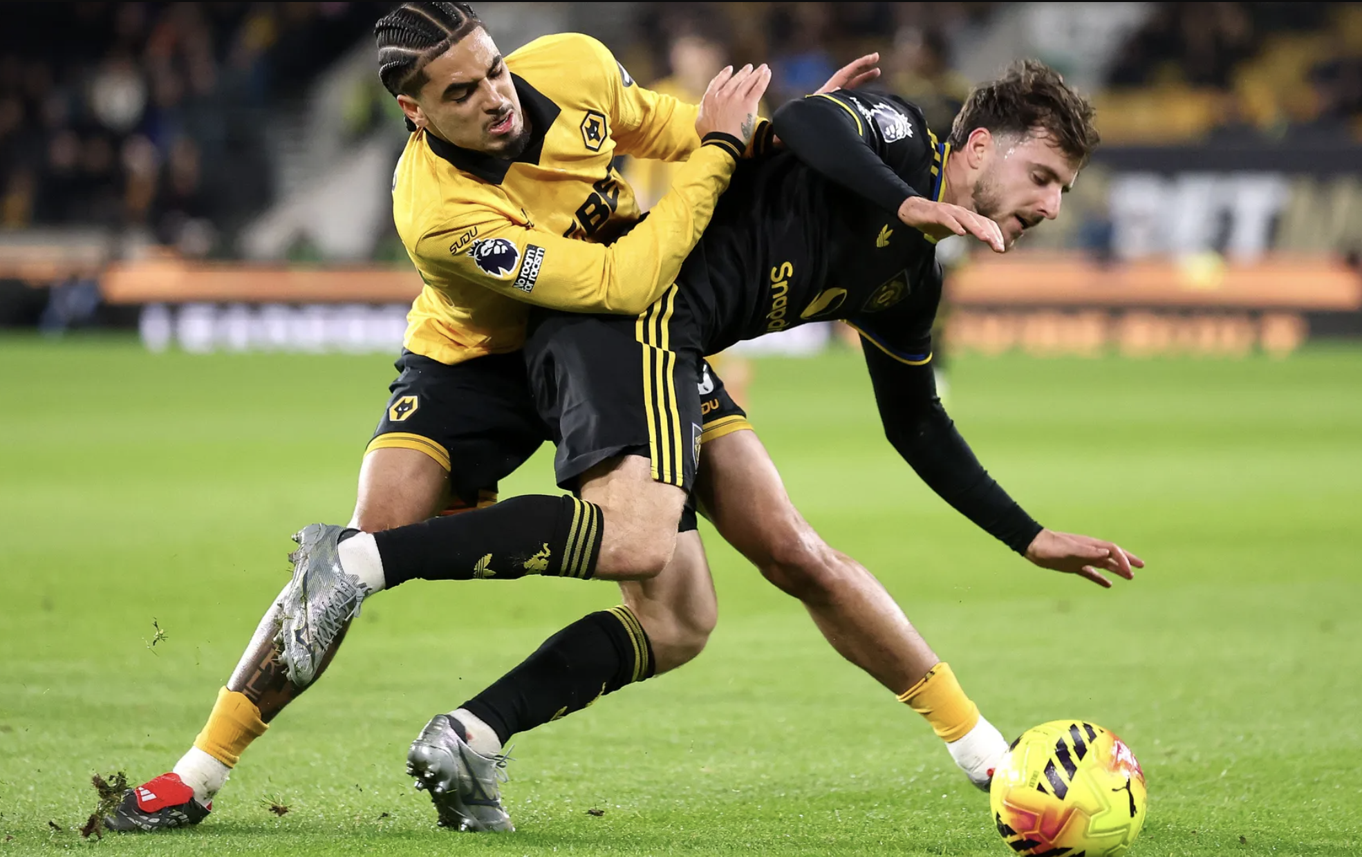 Bruno Fernandes lập cú đúp, Man United thắng tưng bừng tại Molineux - Ảnh 1.