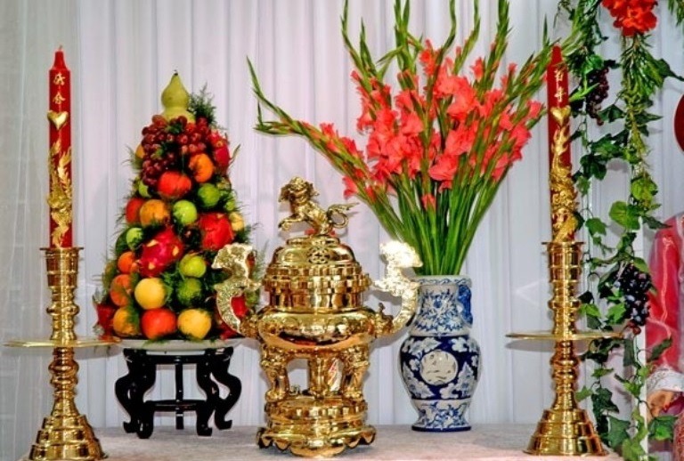 Hoa thắp hương: 7 loại mang &yacute; nghĩa may mắn, 5 loại KH&Ocirc;NG n&ecirc;n đặt- Ảnh 2.