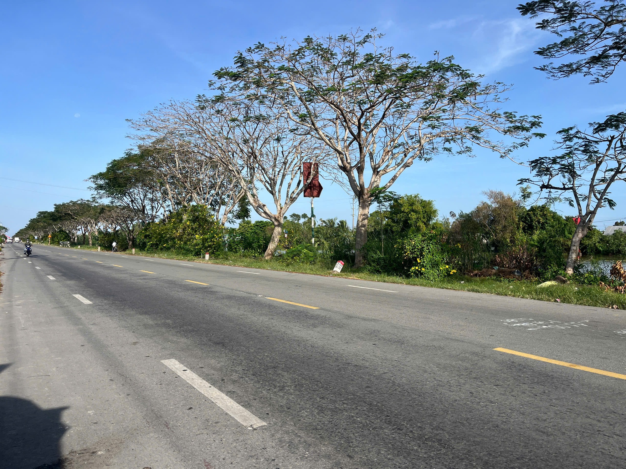 Vụ tai nạn xe khách tông chết 2 người ở Đồng Tháp: Chuyện buồn từ đêm định mệnh - Ảnh 1.