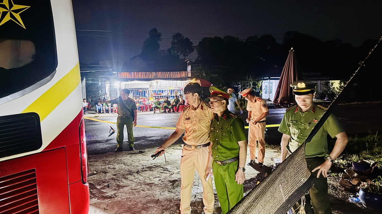 Vụ tai nạn xe khách tông chết 2 người ở Đồng Tháp: Chuyện buồn từ đêm định mệnh - Ảnh 3.