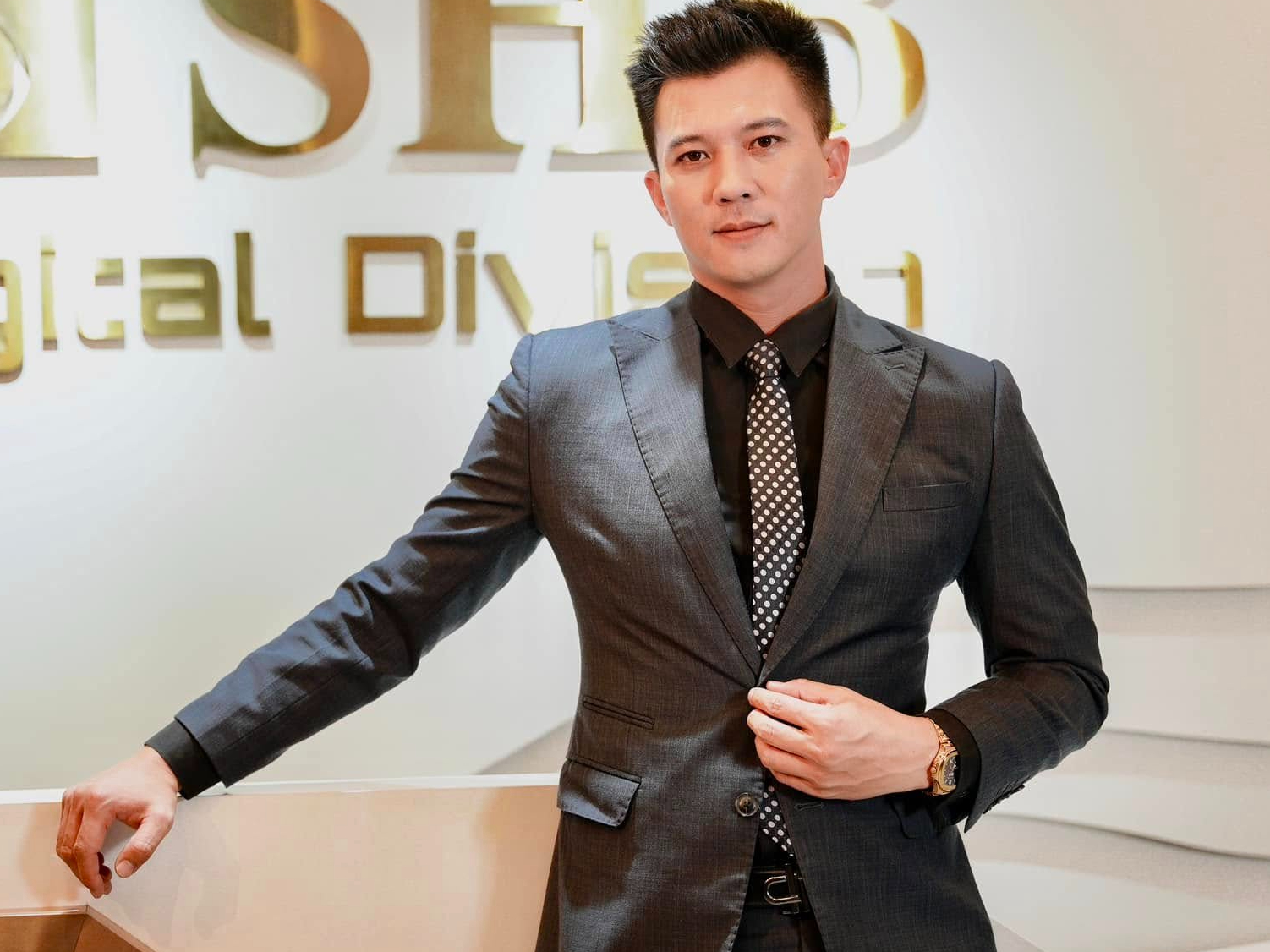 - Ảnh 4. - Ảnh 4.