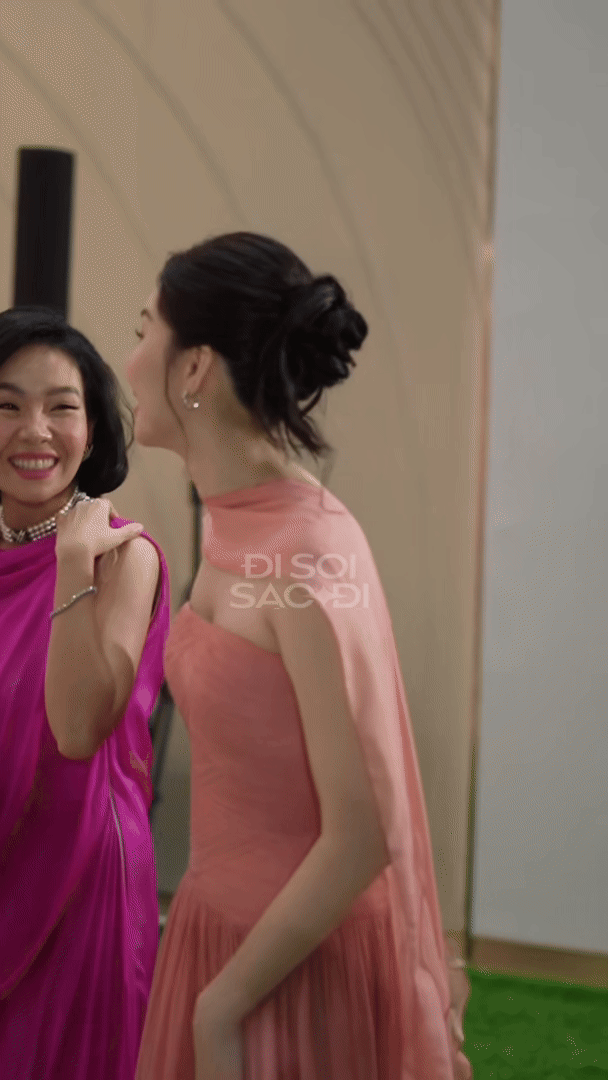 Đặng Thu Thảo hiếm hoi lộ diện trong đám cưới Tiên Nguyễn: Nhan sắc này xứng danh "thần tiên tỷ tỷ"! - Ảnh 3. Đặng Thu Thảo hiếm hoi lộ diện trong đám cưới Tiên Nguyễn: Nhan sắc này xứng danh "thần tiên tỷ tỷ"! - Ảnh 3.